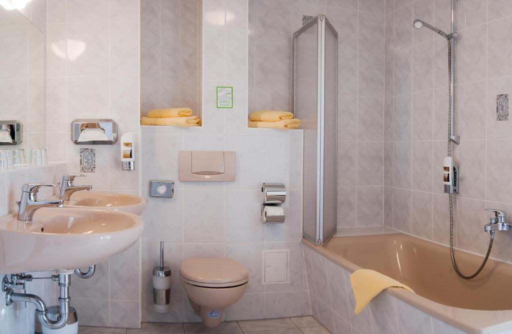 Landhotel Harz ثال الغرفة الصورة